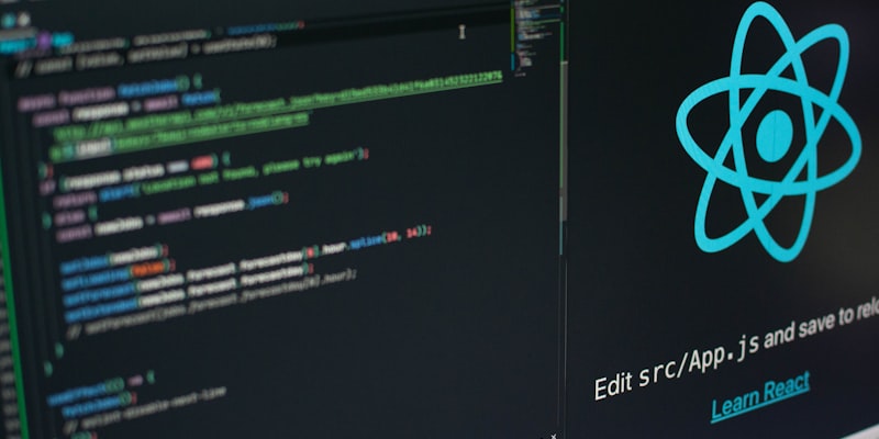 展示量子加密技术原理与应用的科普文章配图